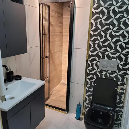 Apartment Fatih Storm 7 *
